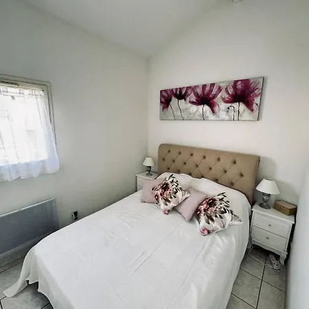 Merbella Confort & Piscine فالراس بلاج